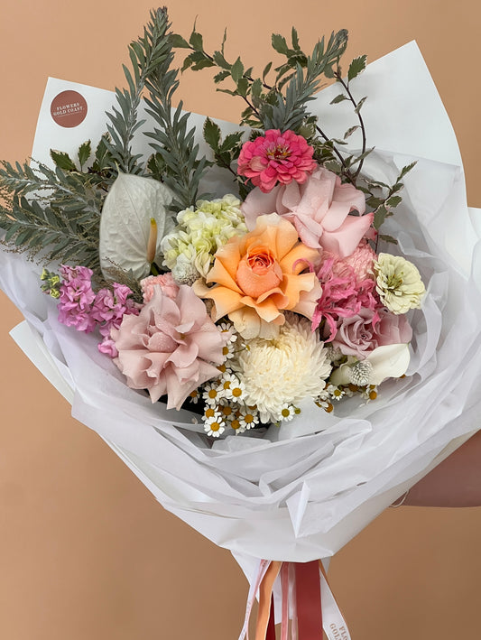 Florist's Choice-Flower-Delivery-Gold-Coast-Florist-Flowers Gold Coast-Beautifully Wrapped-Mini-https://www.flowersgoldcoast.com.au-best-florist