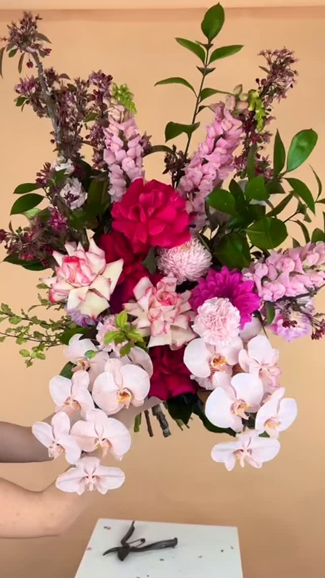 Make a Pink Moment Bouquet with Eadie 🌸✨💕