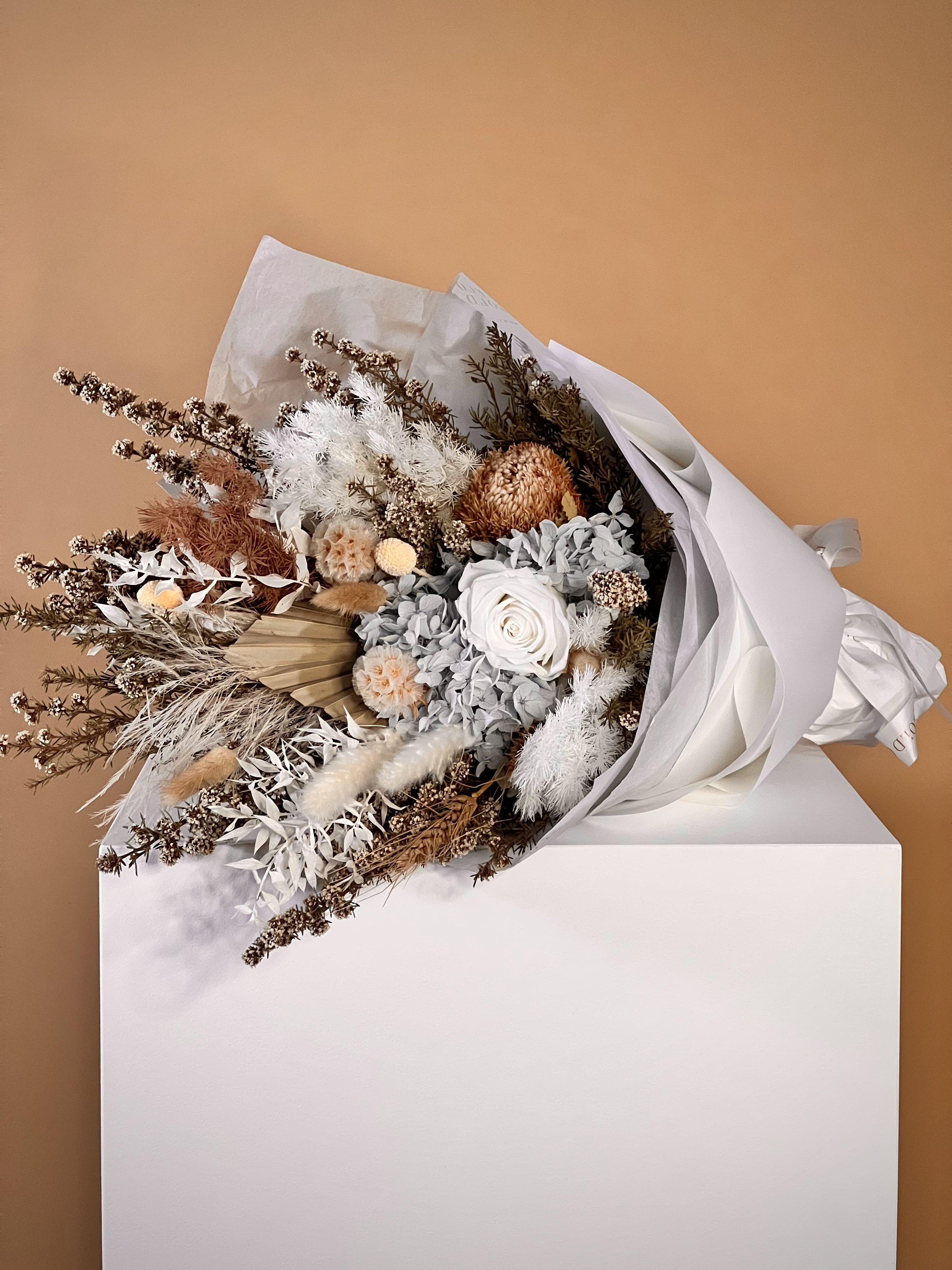 Australia Delivery made with love by Flowers Gold Coast www.flowersgoldcoast.com.au the Gold Coast's best Florist