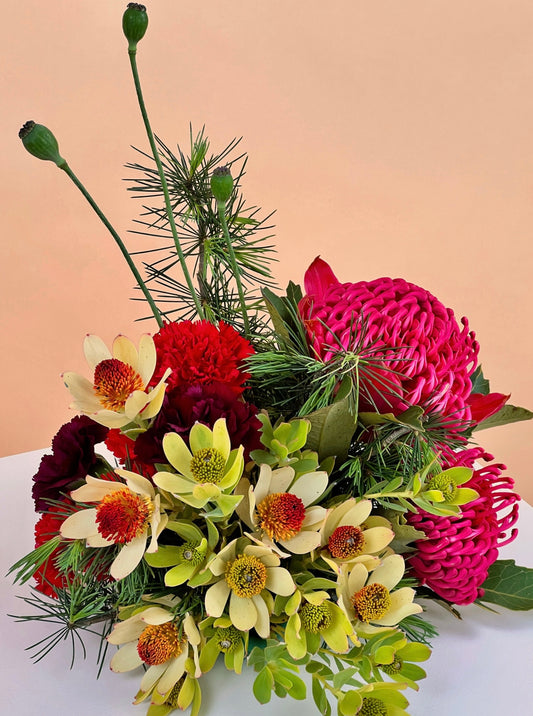 Christmas Table Centre-Flower-Delivery-Gold-Coast-Florist-Flowers Gold Coast-Natives-Small-https://www.flowersgoldcoast.com.au-best-florist