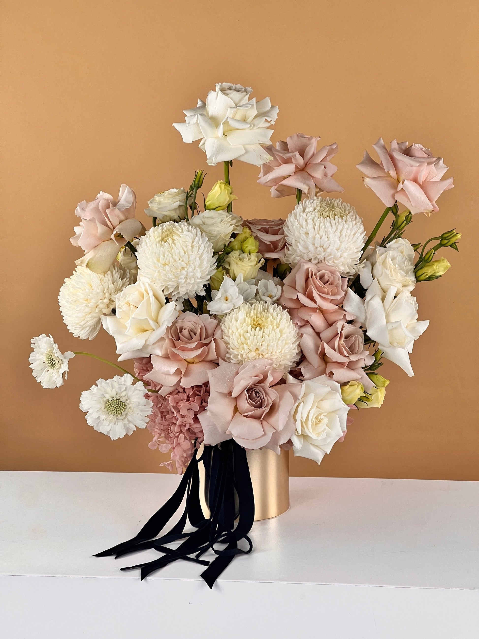 Luxe Centrepiece-Flower-Delivery-Gold-Coast-Florist-Flowers Gold Coast-White & Champagne-https://www.flowersgoldcoast.com.au-best-florist
