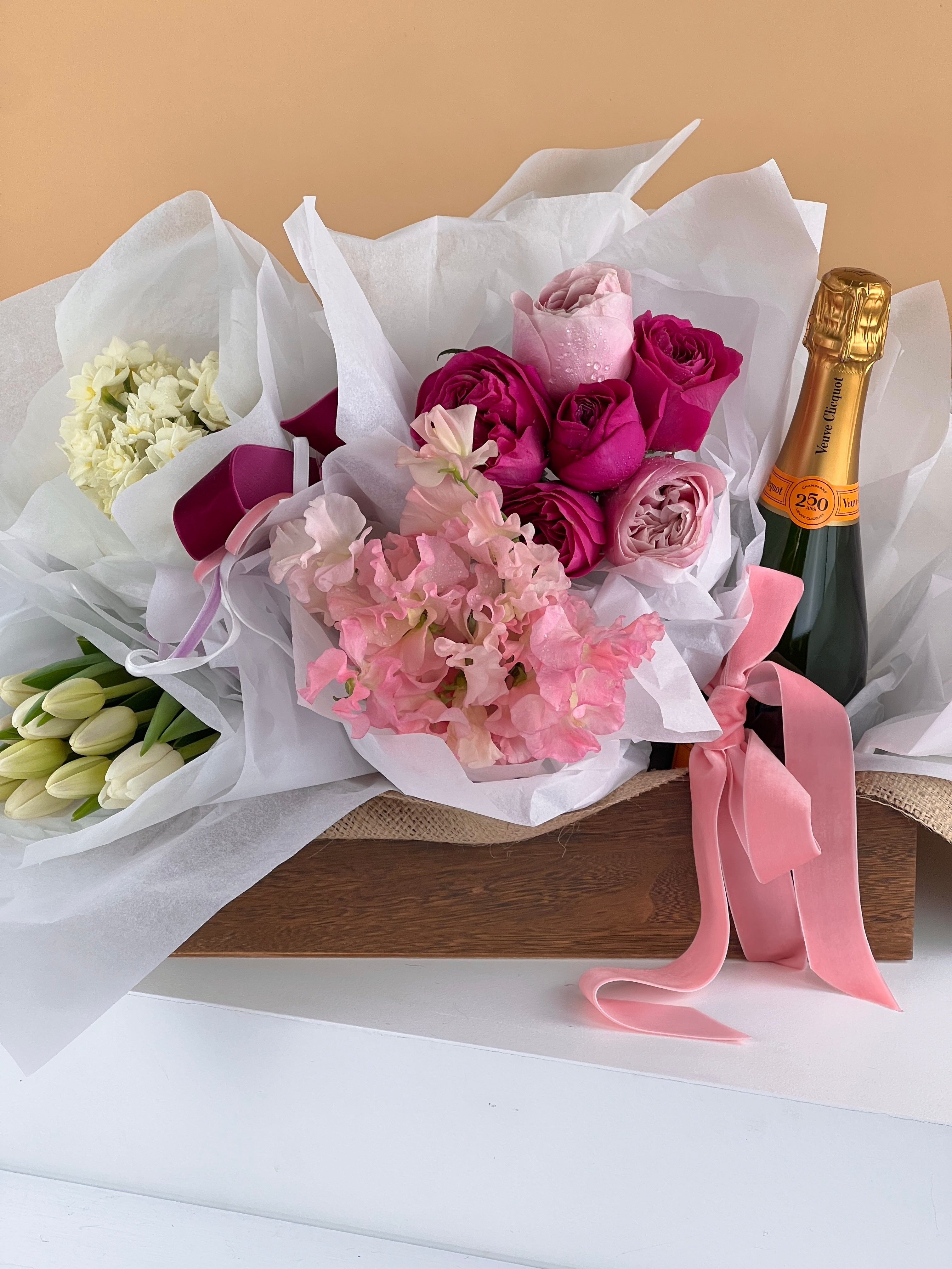 Gift Hamper & Gift Basket Delivery Flowers Gold Coast