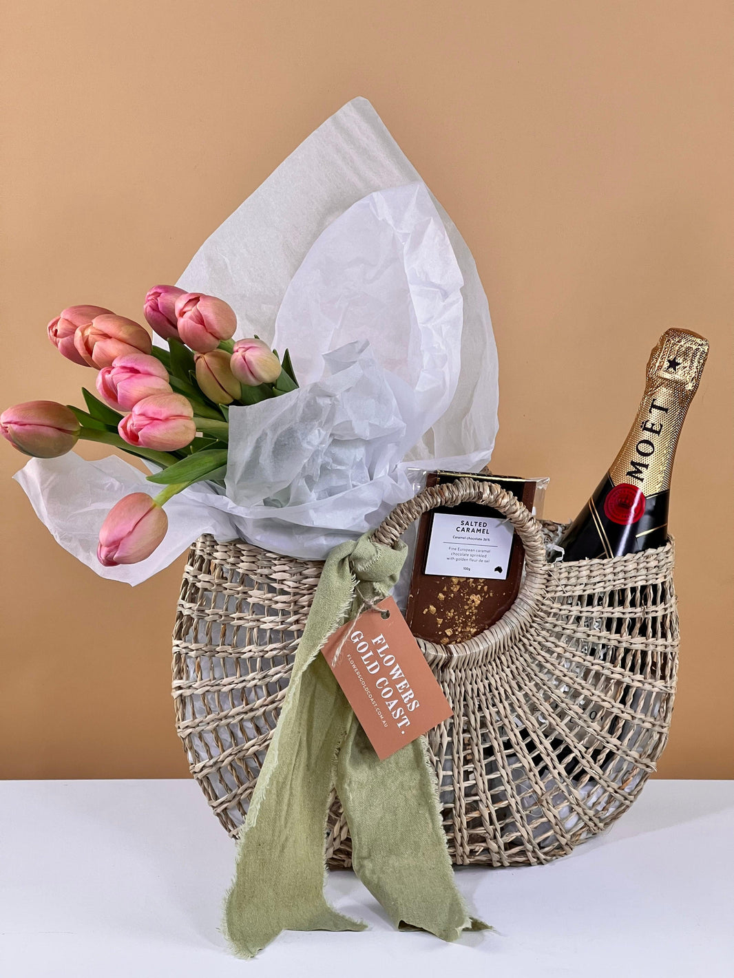 Broadbeach Florist QLD 4218 Same Day Broadbeach Flower Delivery Gold